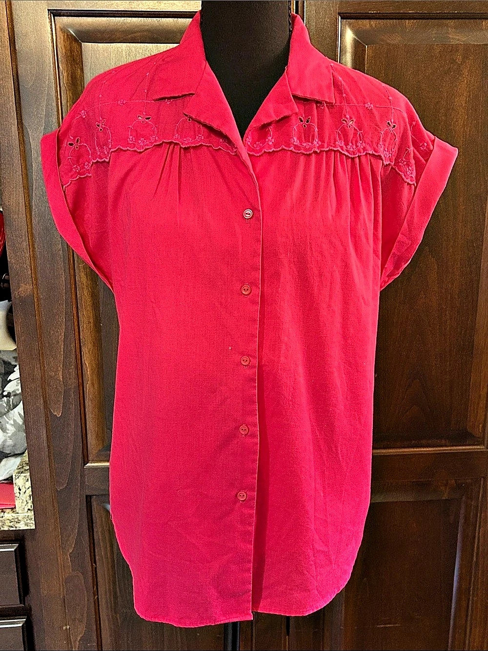 1980’s Jonquil Embroidered Yoke Button Front Magenta Size M